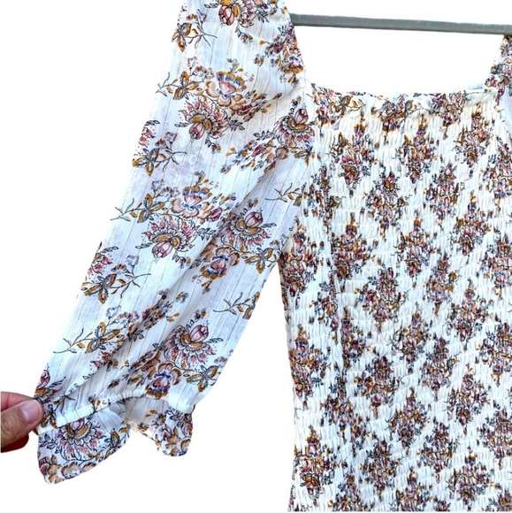 NWT $88 EXPRESS Floral Smocked Puff Sleeve Sheath Mini Dress Size S - Picture 4 of 9